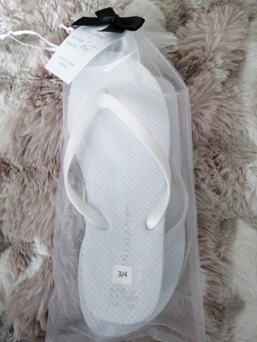  — ladies size *3/4*