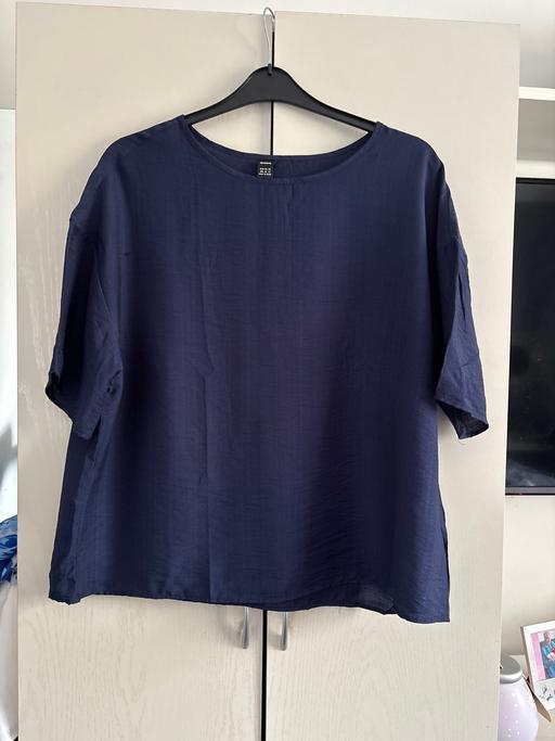  — Ladies blouse
