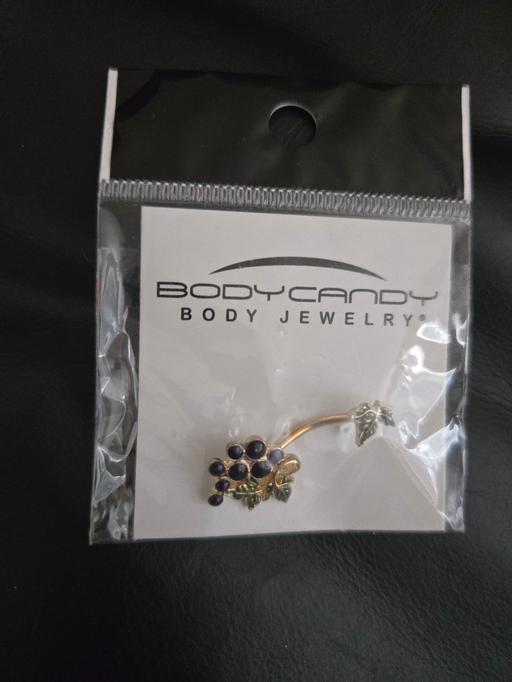  — Belly bar