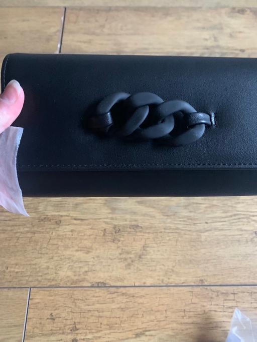  — Bag 