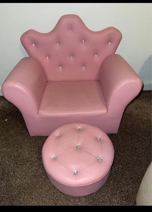  — Princess armchair and stool
