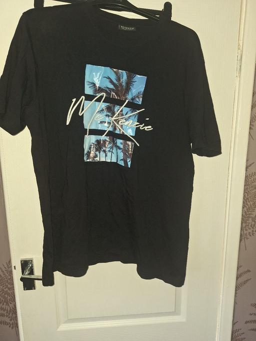  — Black McKenzie t-shirt with palm tree design