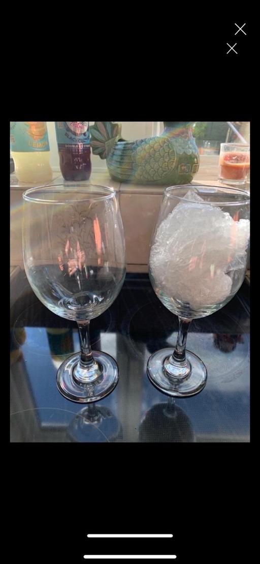  — Pair of Balloon wine glass’s
