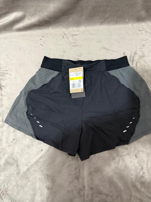  — Women shorts