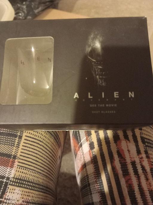  — alien shot glassess