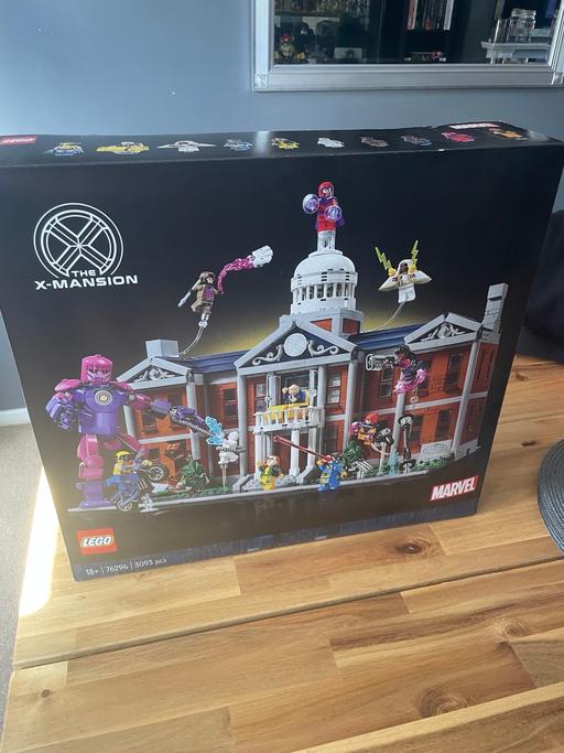  — Lego Sealed X-Mansion 76294 with GWP Cerebro
