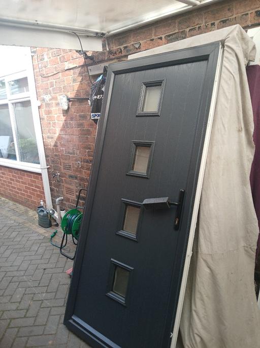  — compersite bak or side door mint