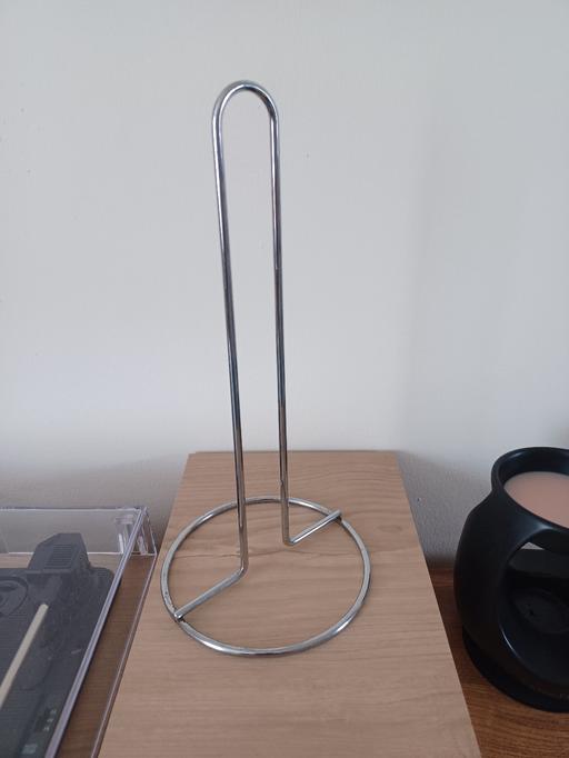  — kitchen roll holder