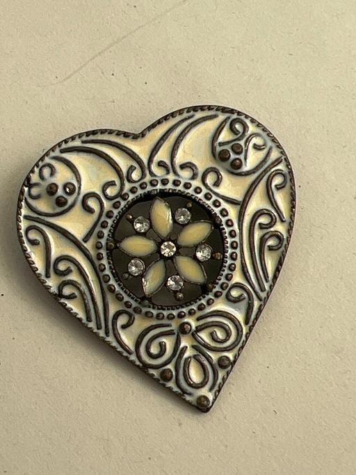  — Lovely brooch
