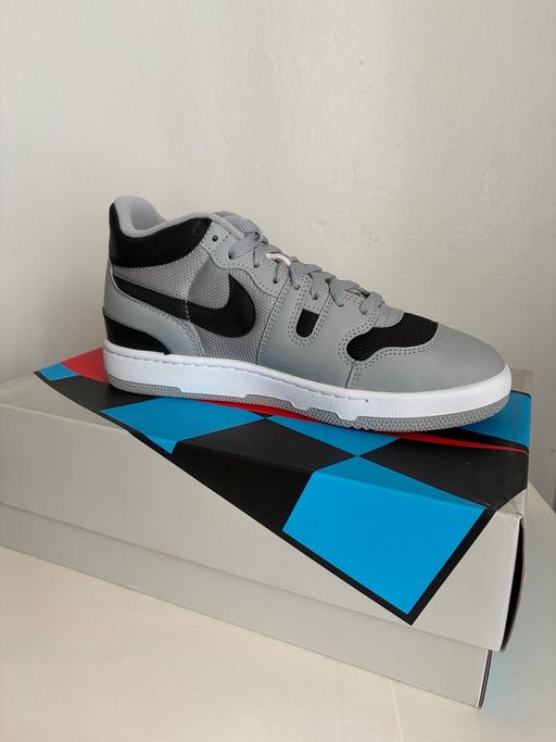  — Nike mac attack