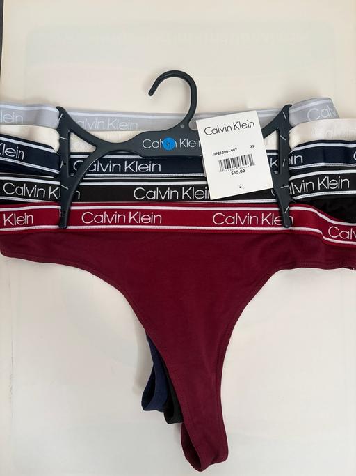  — Womens thong set
