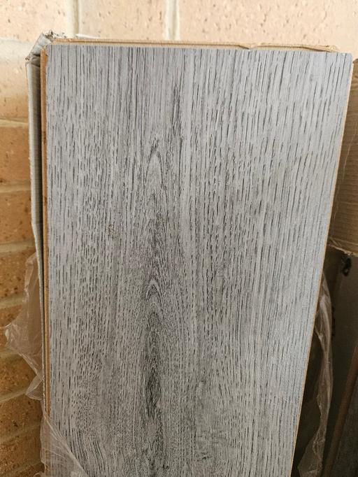  — Laminate wood flooring