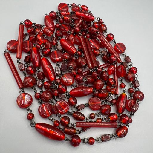  — Beautiful Vintage Wine Red Flapper Length Nec