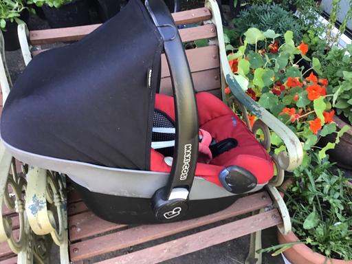  — Maxi Cosi baby car seat
