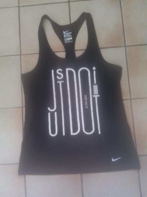  — THE NIKE TEE DRI FIT TOP