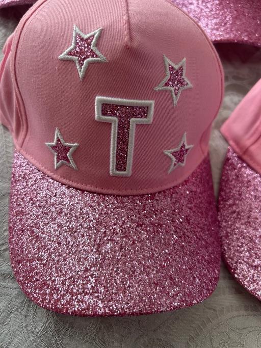  — Girls baseball caps. Glitter design. Initials