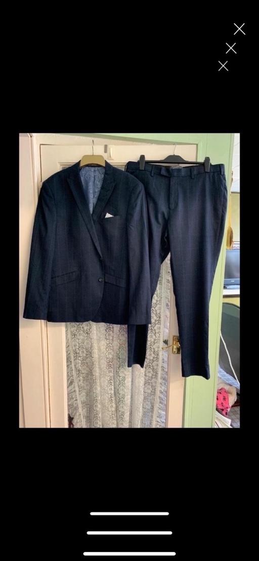  — Mens/Boys suit