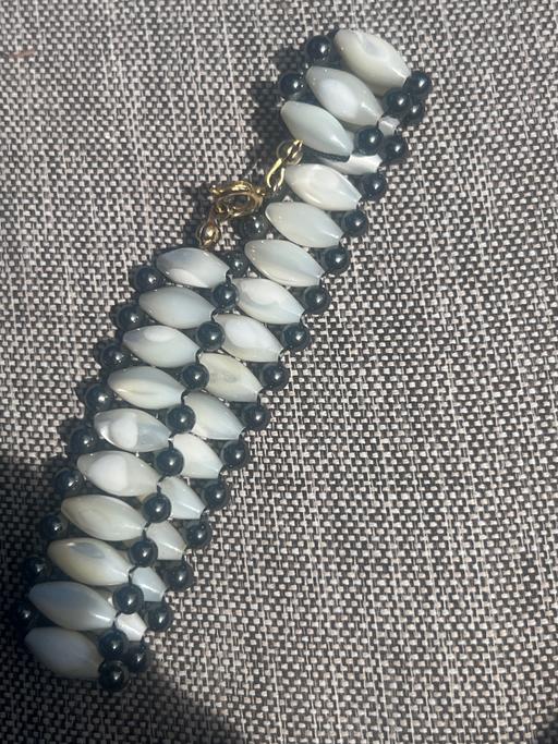  — Vintage mop bracelet