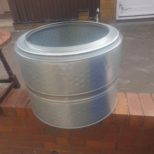  — 2ft Round & 20 inch High , Metal Burner , VGC