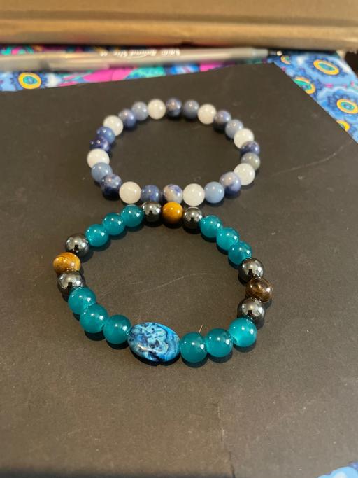  — Calming crystals & Blue Apatite & Tiger Eye