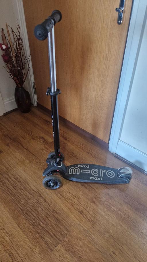  — kids schooter with ledlight wheels  collectio
