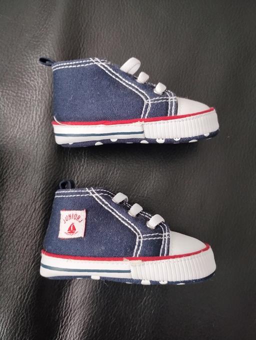  — Newborn Baby Converse, size 0-3 months