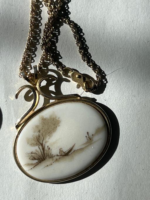  — Vintage necklace