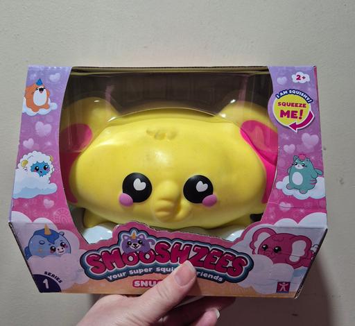  — new Smooshzees Super Squishy Friend