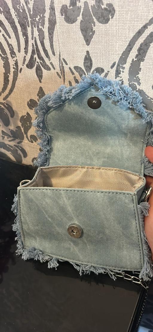  — Bag
