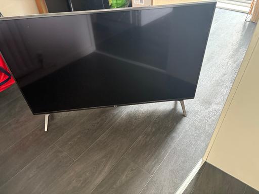  — Lg 49inch tv