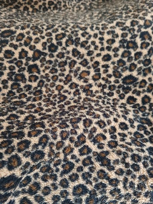  — Animal Print Throw