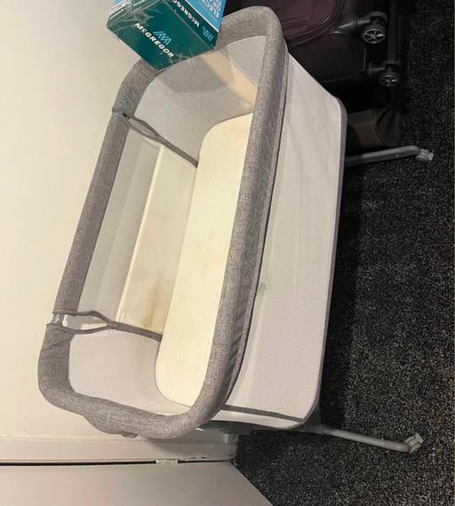  — Bedside crib