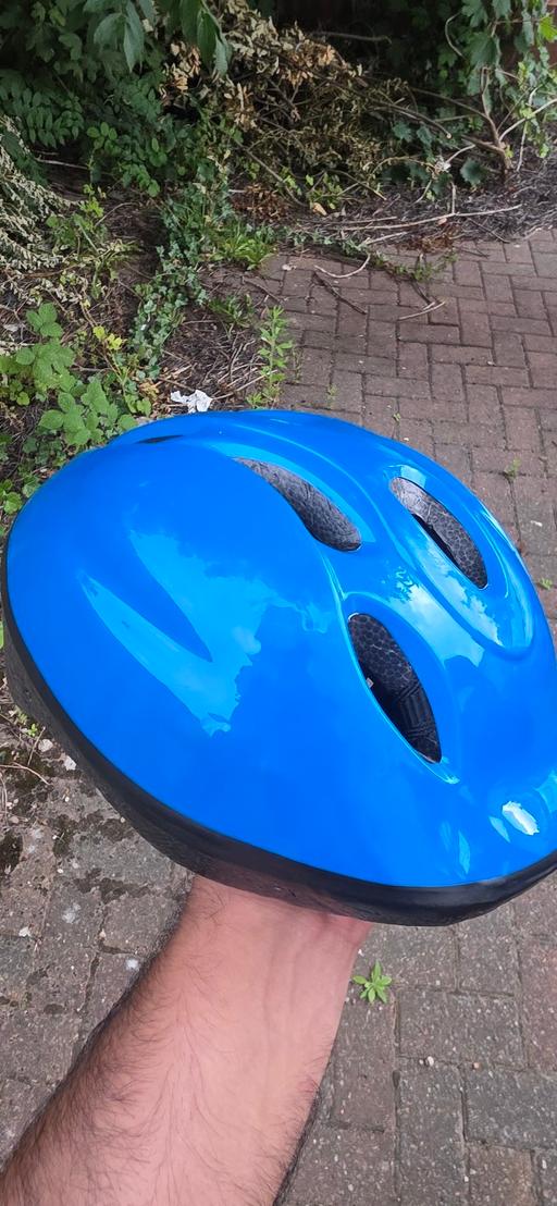  — kids helmet