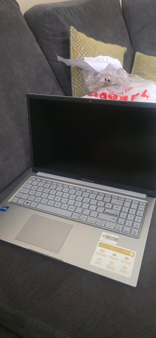  — Asus vivbook 15.6