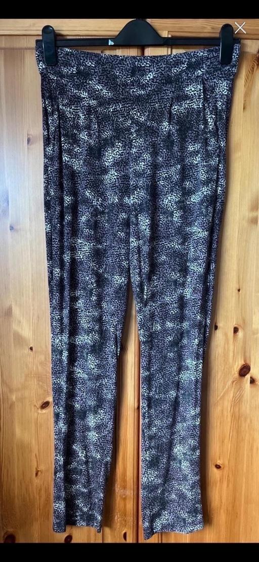  — M&S Leggings Size 8