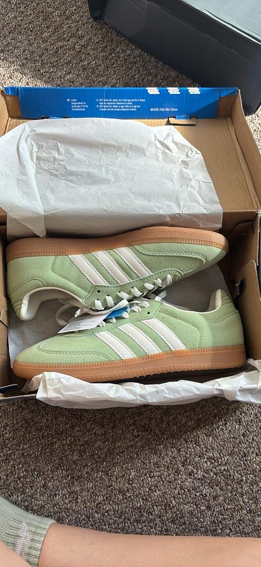  — Adidas samba