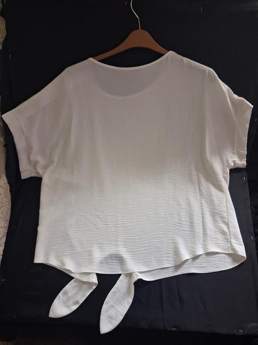  — F&F white button shoulder top Size 18