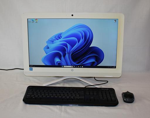  — HP Pentium All-in-One PC Wi-Fi and MS Office