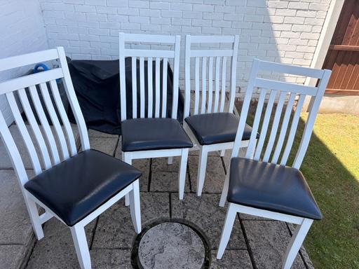  — 4 x Dining Chairs