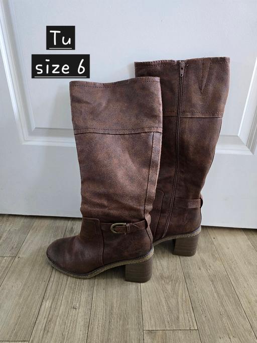  — Tu brown knee high boots 👢 uk6