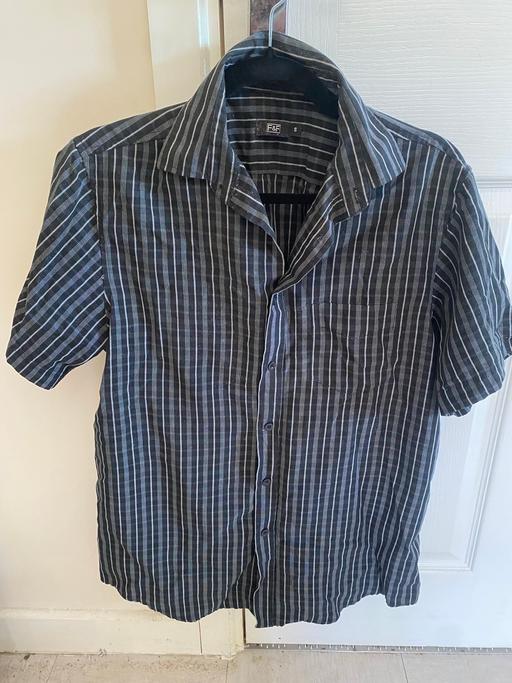  — Men’s striped shirt young adult small fit