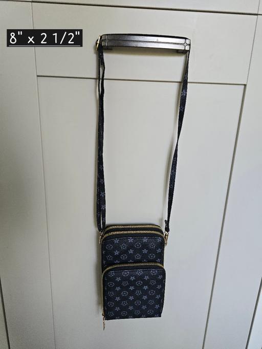  — Phone Crossbody Purse / Wallet