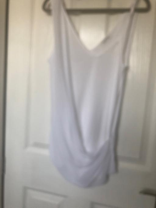  — Ladies top