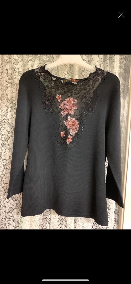  — Ladies jumper