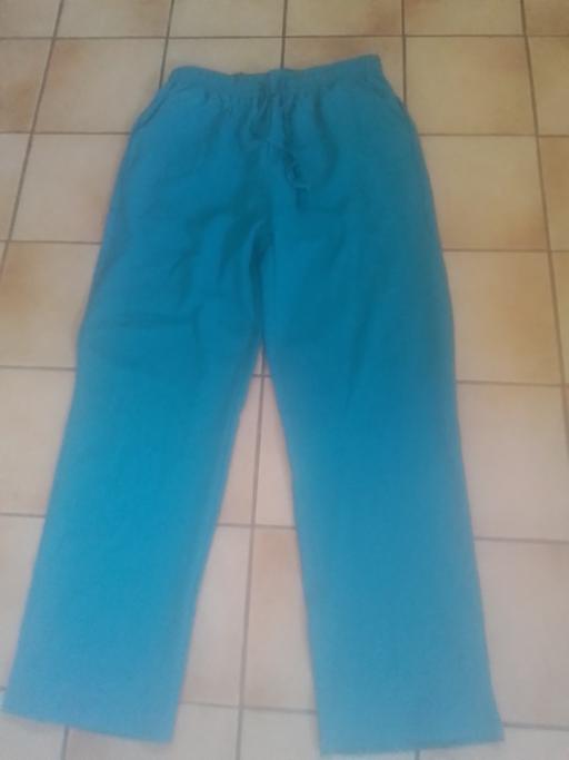 — BRAND NEW NO TAG LADIES TROUSERS