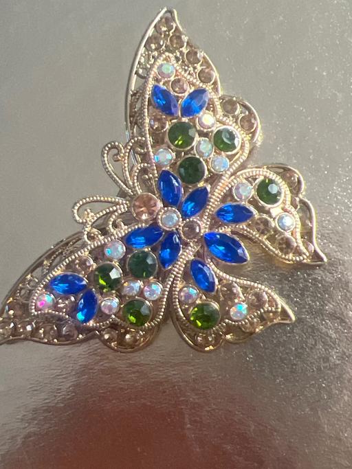  — Lovely large butterfly brooch