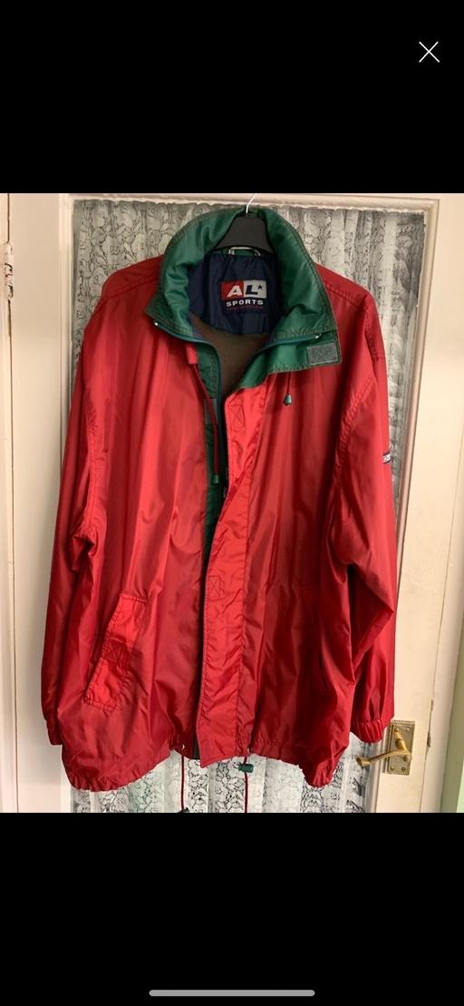 — Mens lightweight rain coat