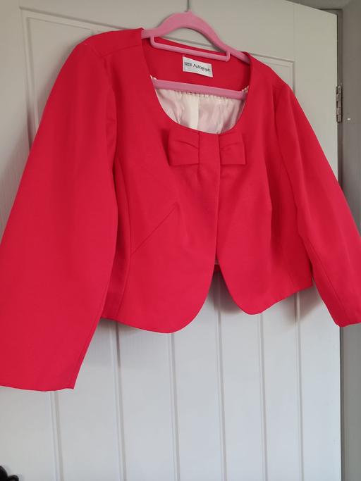 — ladies short jacket