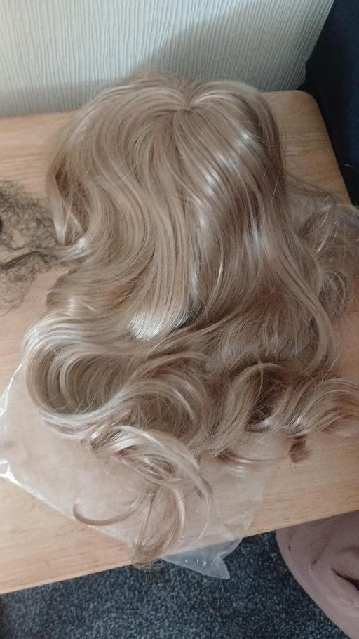  — NEW wig/hair piece
