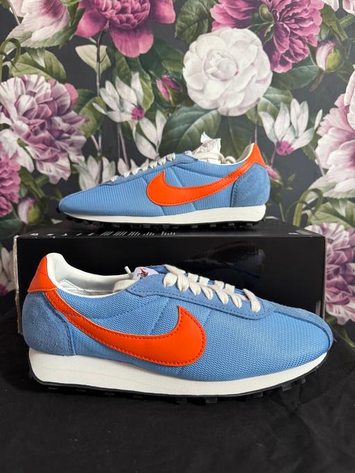  — BRAND NEW NIKE TRAINERS SIZE 6.5